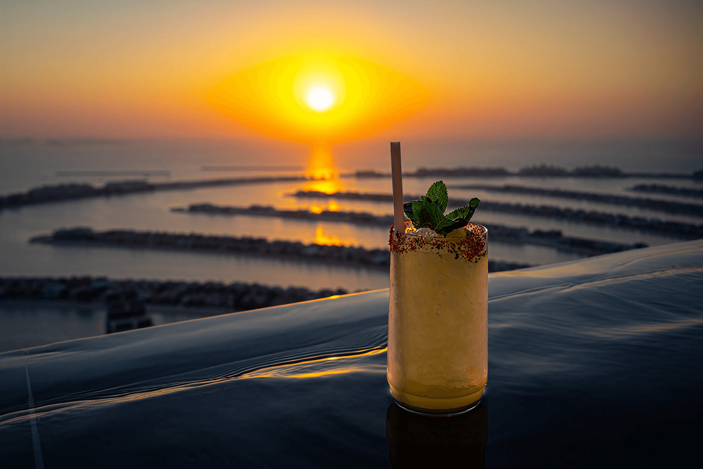 Happy Hour Hotspots in Palm Jumeirah