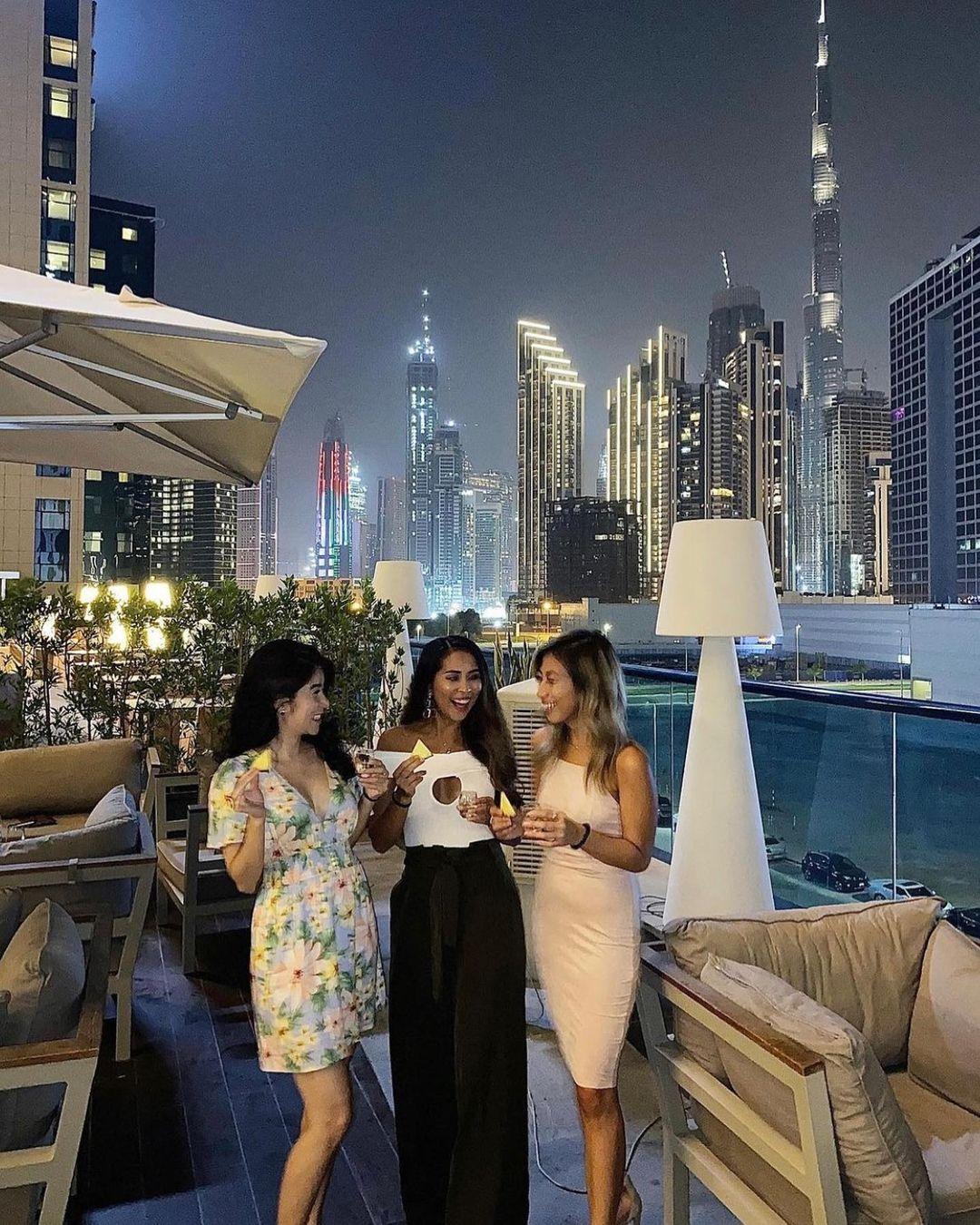 GRAB BRUNCH, BURGERS & A COOL LADIES NIGHT AT THIS DUBAI HOTSPOT