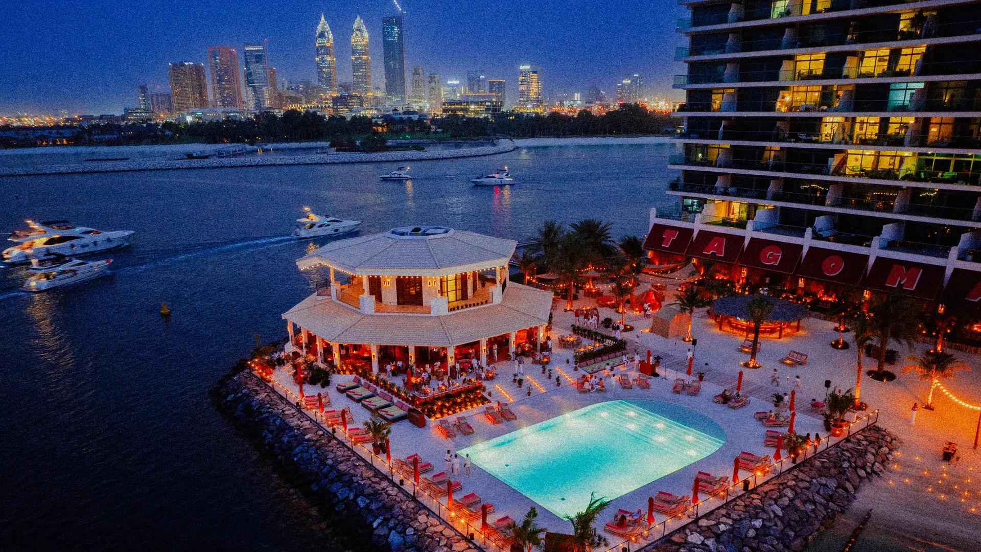 14 spots for the best night swims in Dubai this summer