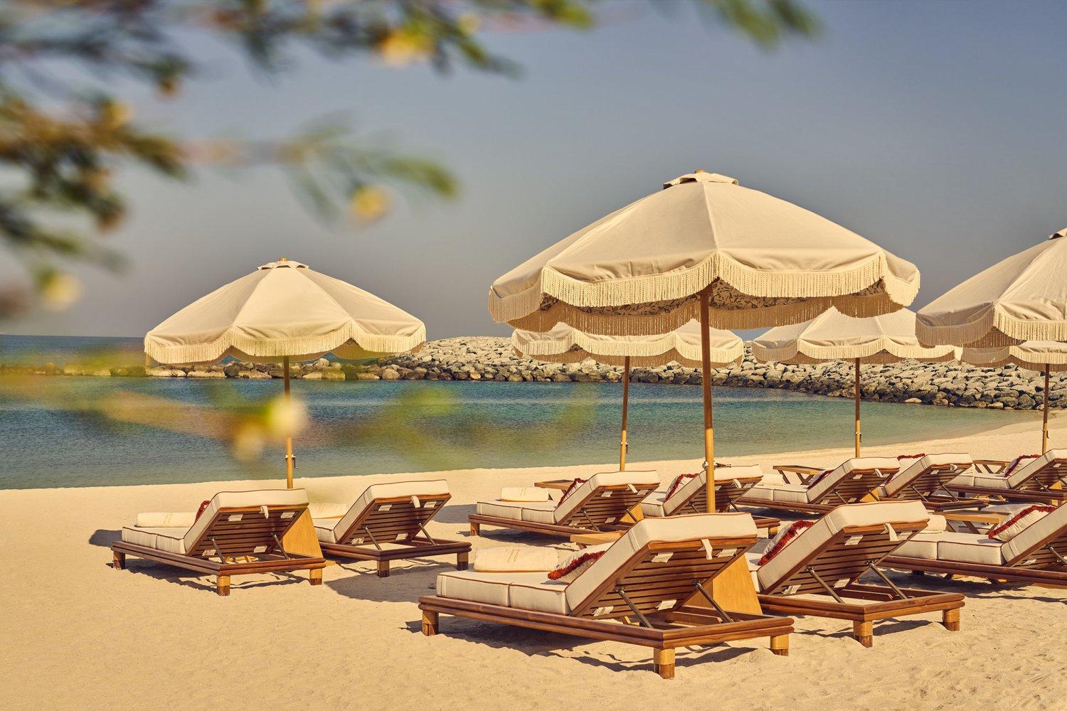 Best Fully Redeemable Beach Club Passes in Dubai