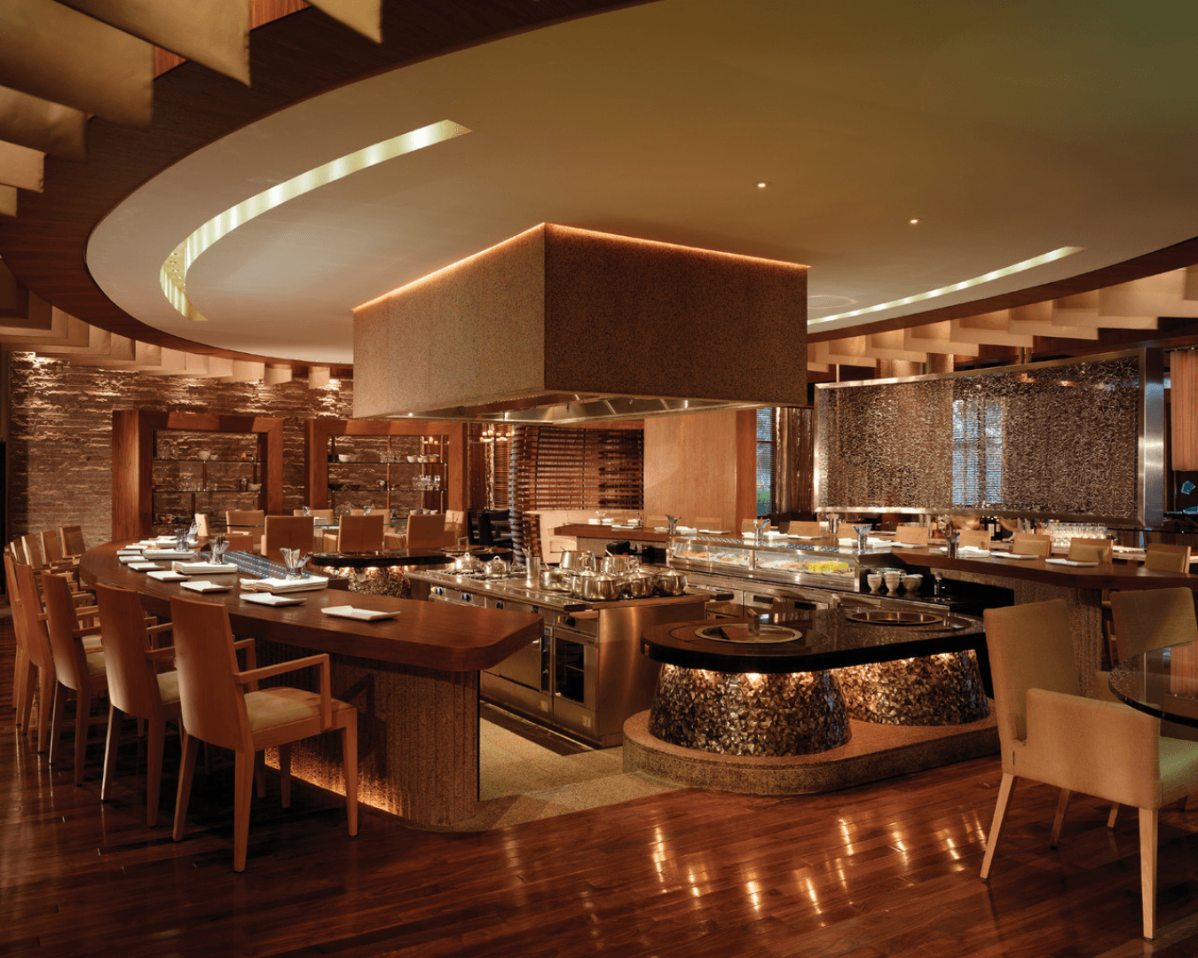 iZ Grand Hyatt Dubai: the finest Indian Restaurant to visit this summer